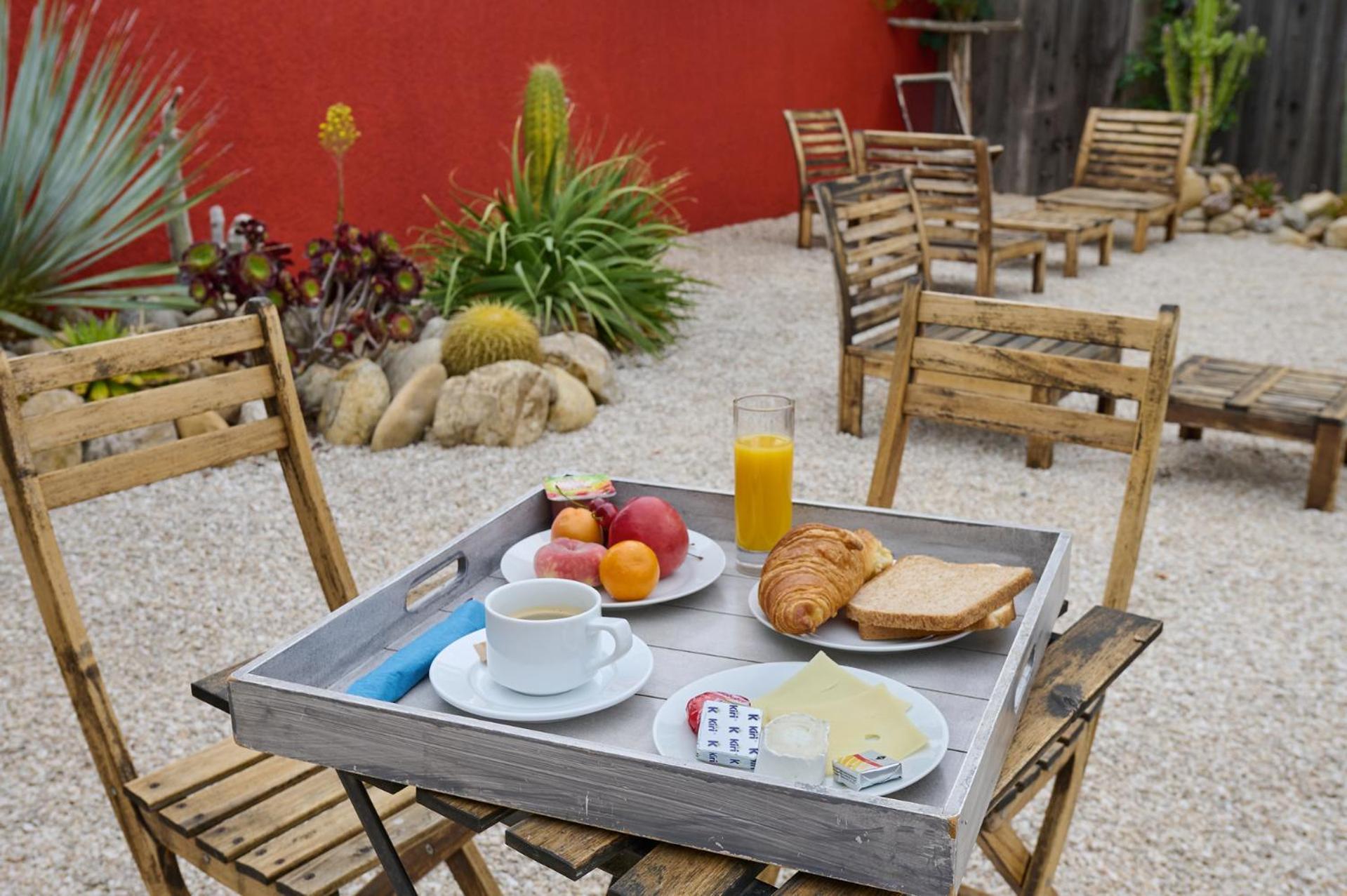 Hotel Les Mimosas 아르젤레쉬르메르 외부 사진